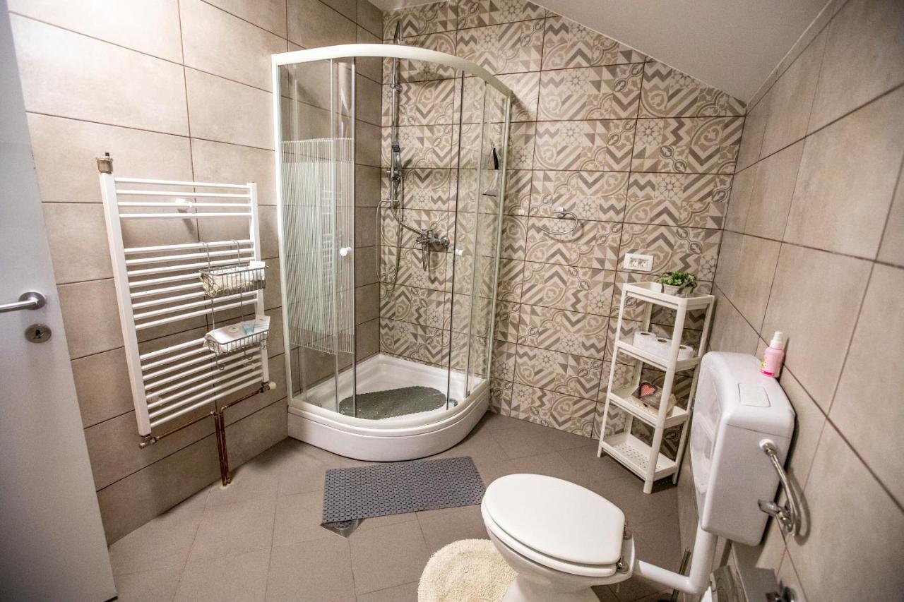 Apartman Mila ヨスィト エクステリア 写真